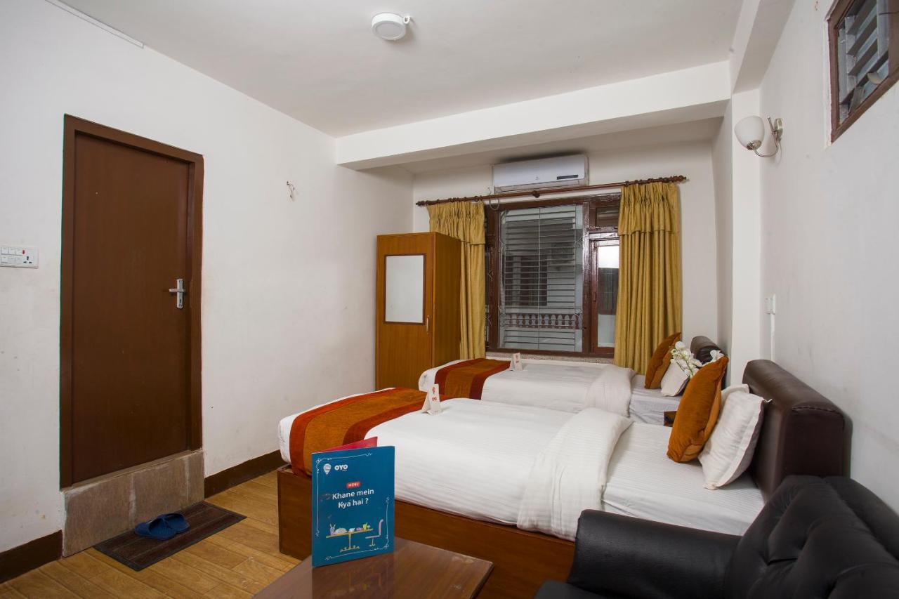 Oyo 104 Hotel Baltic Inn Catmandu Exterior foto